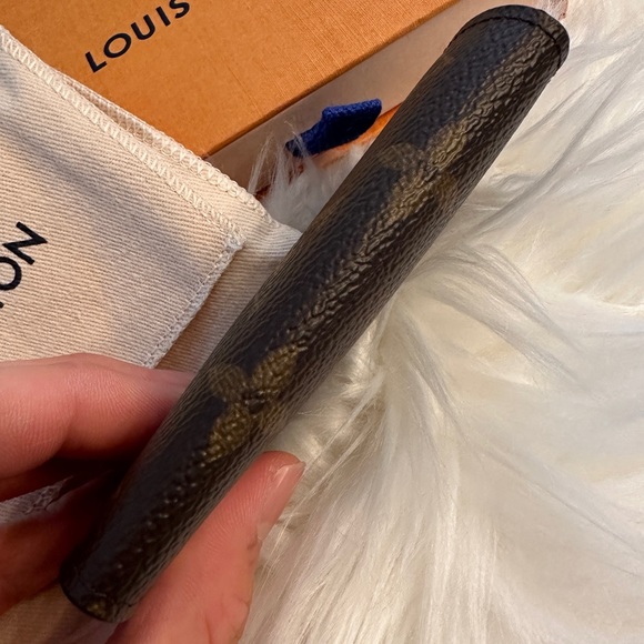 LOUIS VUITTON 6 KEY HOLDER MONOGRAM - Picture 5 of 12